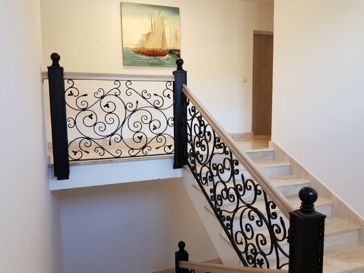 Apartmani Marella Seget Donji ภายนอก รูปภาพ