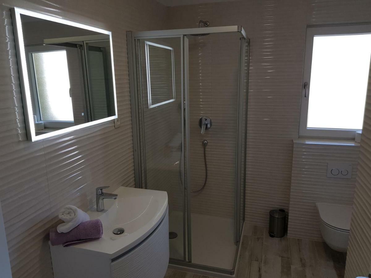 Apartmani Marella Seget Donji ภายนอก รูปภาพ