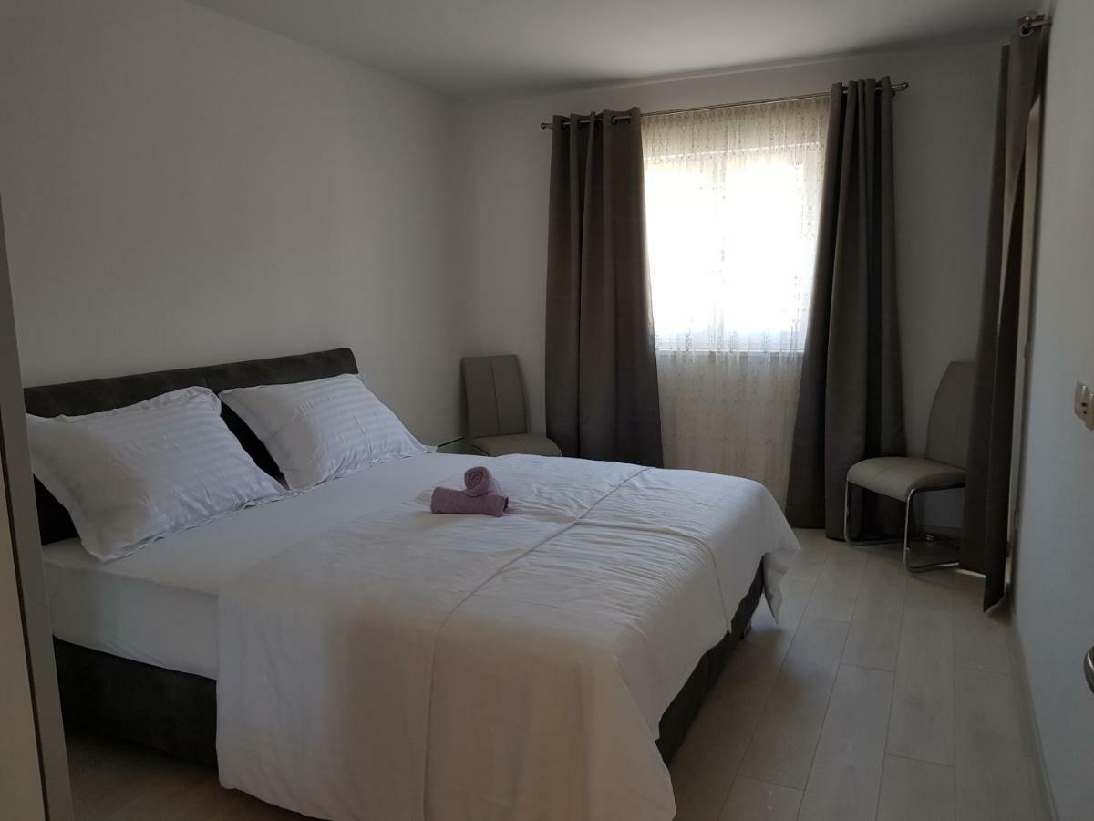 Apartmani Marella Seget Donji ภายนอก รูปภาพ