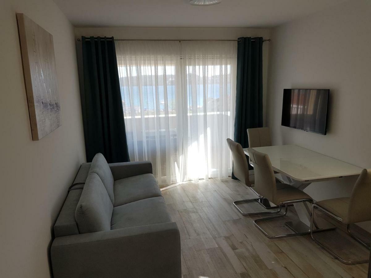 Apartmani Marella Seget Donji ภายนอก รูปภาพ