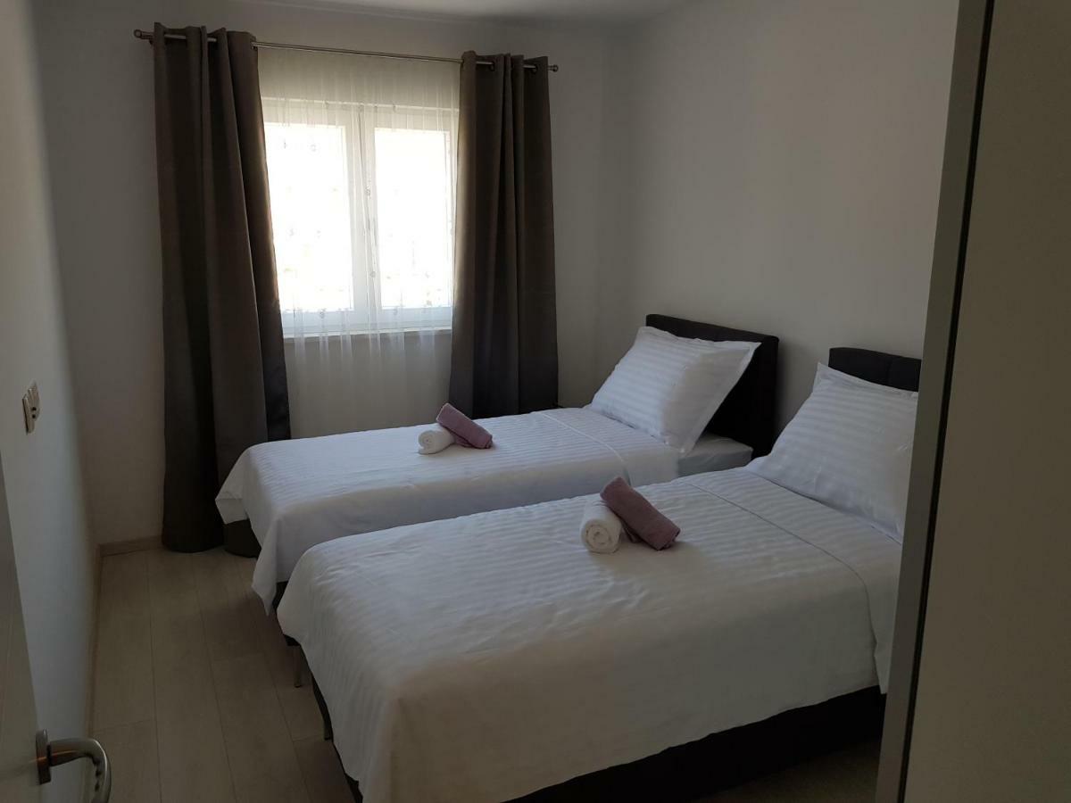 Apartmani Marella Seget Donji ภายนอก รูปภาพ